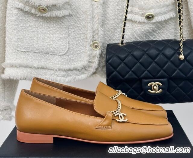 Sophisticated Chanel Calfskin Moccasins Loafers with CC Chain G45568 Yellow 323055