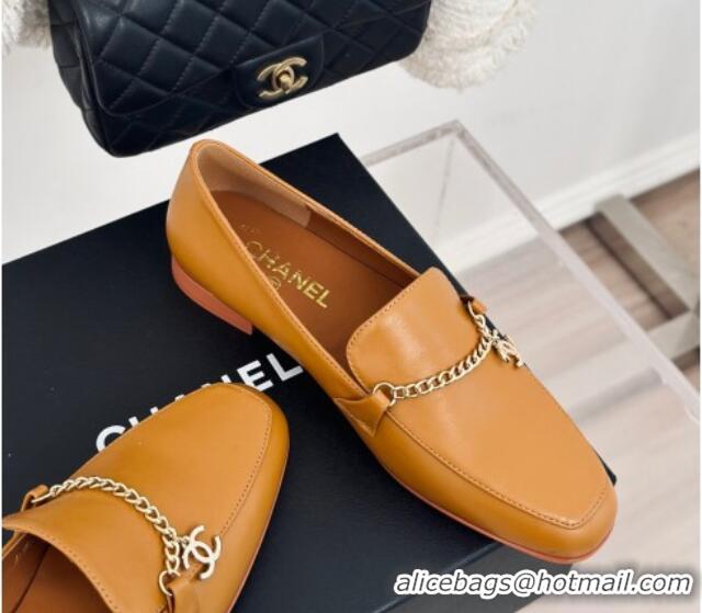 Sophisticated Chanel Calfskin Moccasins Loafers with CC Chain G45568 Yellow 323055