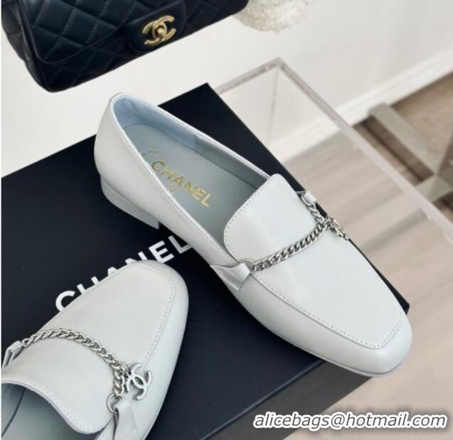 Pretty Style Chanel Calfskin Moccasins Loafers with CC Chain G45568 Grey 323056