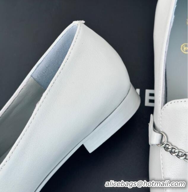 Pretty Style Chanel Calfskin Moccasins Loafers with CC Chain G45568 Grey 323056