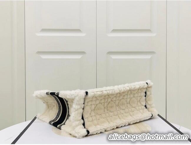 Top Quality Dior Medium Book Tote Bag in Cannage Shearling CD1801 White/Black 2024