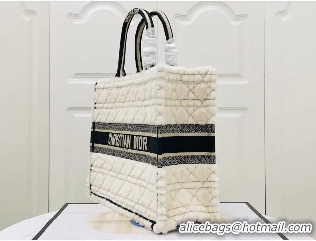 Famous Brand Dior Large Book Tote Bag in Cannage Shearling CD1801 White/Black 2024