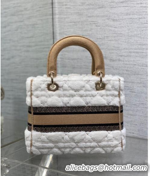 Promotional Dior Medium Lady D-Lite Bag in Cannage Shearling CD0118 White 2024