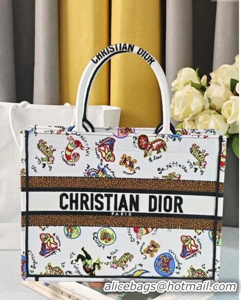 Promotional Dior Medium Dior Book Tote Multicolor Dragon Zodiac Embroidery CD0235 White 2024