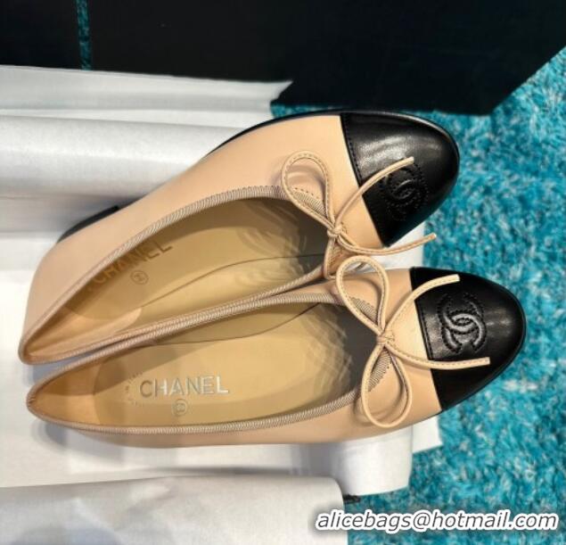 Sumptuous Chanel Classic Calfskin Leather Ballet Flat Beige/Black 325029