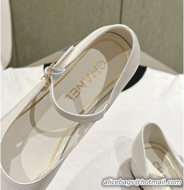 Luxurious Chanel Lambskin Mary Janes White/Black 041813