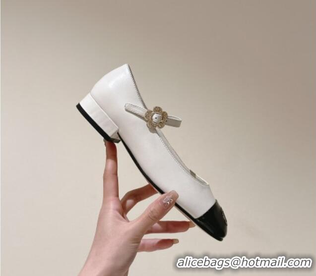 Luxurious Chanel Lambskin Mary Janes White/Black 041813