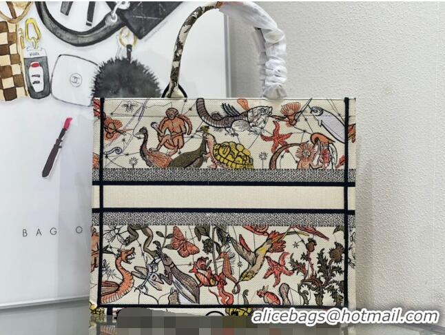 Trendy Design Dior Large Book Tote Bag Bag in Multicolor Animaux Fantastiques Embroidery CD5081 White 2024