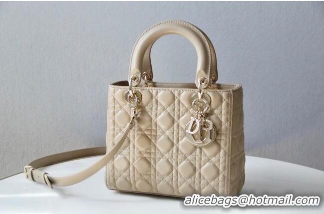 Famous Brand Dior Medium Lady Dior Bag in Cannage Lambskin 44532 Beige/Gold 2024