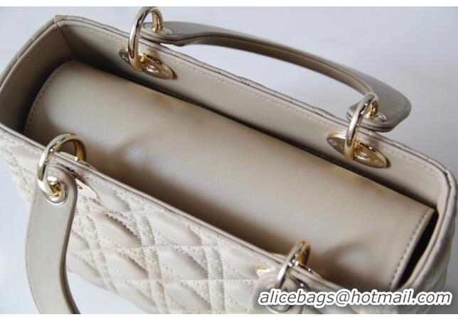 Famous Brand Dior Medium Lady Dior Bag in Cannage Lambskin 44532 Beige/Gold 2024