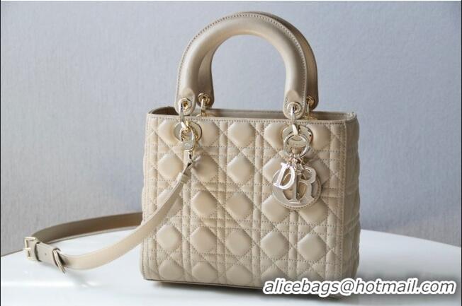 Famous Brand Dior Medium Lady Dior Bag in Cannage Lambskin 44532 Beige/Gold 2024