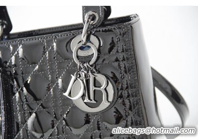 Luxurious Dior Medium Lady Dior Bag in Cannage Patent Leather 44532 All Black 2024