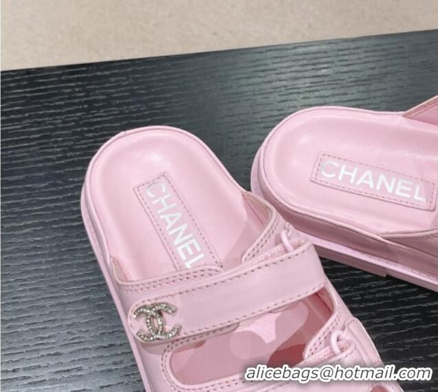 Top Design Chanel Lambskin Flat Slide Sandals with Triple Straps and Crystals CC Pink 0423030