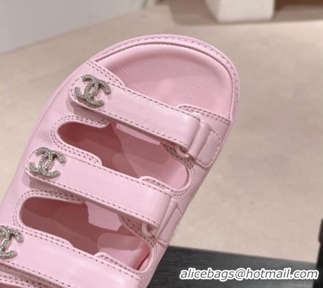 Top Design Chanel Lambskin Flat Slide Sandals with Triple Straps and Crystals CC Pink 0423030