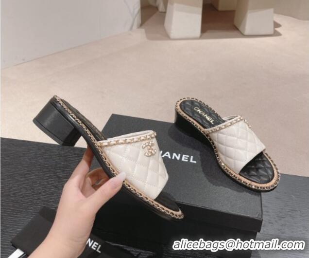 Popular Style Chanel Quilted Lambskin Heel Slide Sandals 4cm with Chain Charm White 0423066