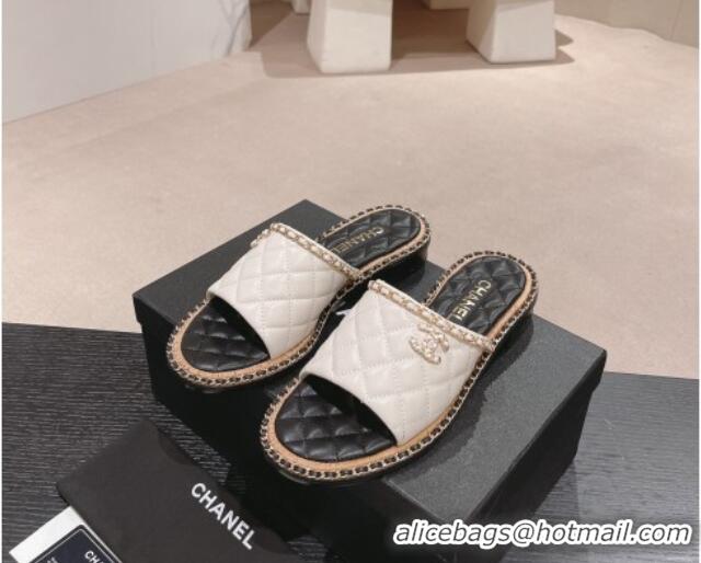 Top Design Chanel Quilted Lambskin Flat Slide Sandals with Chain Charm White 0423068