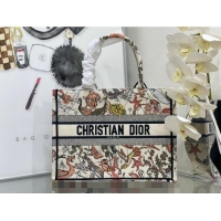 Cheapest Dior Medium Book Tote Bag Bag in Multicolor Animaux Fantastiques Embroidery CD5081 White 2024