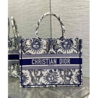 Buy Fashionable Dior Medium Book Tote Bag Bag in Toile de Jouy Soleil Embroidery CD5086 White/Blue 2024