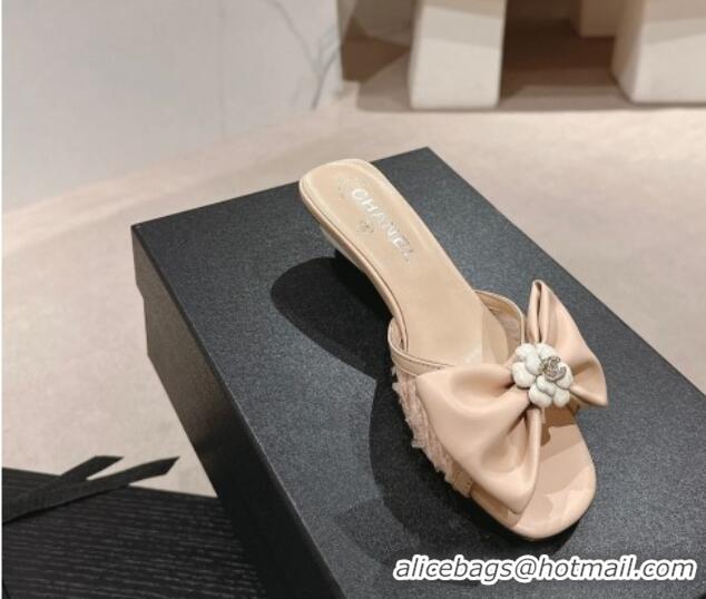 Good Product Chanel Lambskin & Lace Heel Slide Sandals with Bow Beige 424087