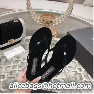 ​Famous Brand Chanel Velvet Flat Thong Slide Sandals with Crystal CC G45716 Black 2024