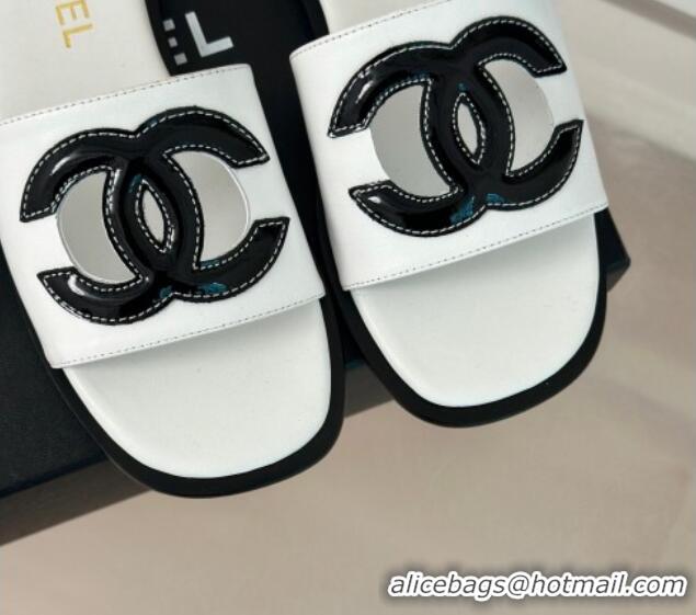 Best Product Chanel Calfskin Flat Slide Sandals with Maxi CC White 424110