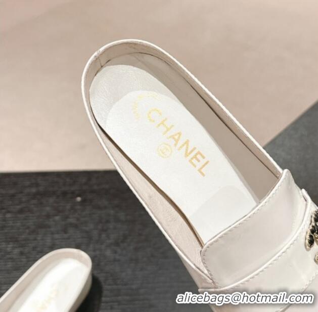 Sophisticated Chanel Shiny Calfskin Flat Mules White 424177