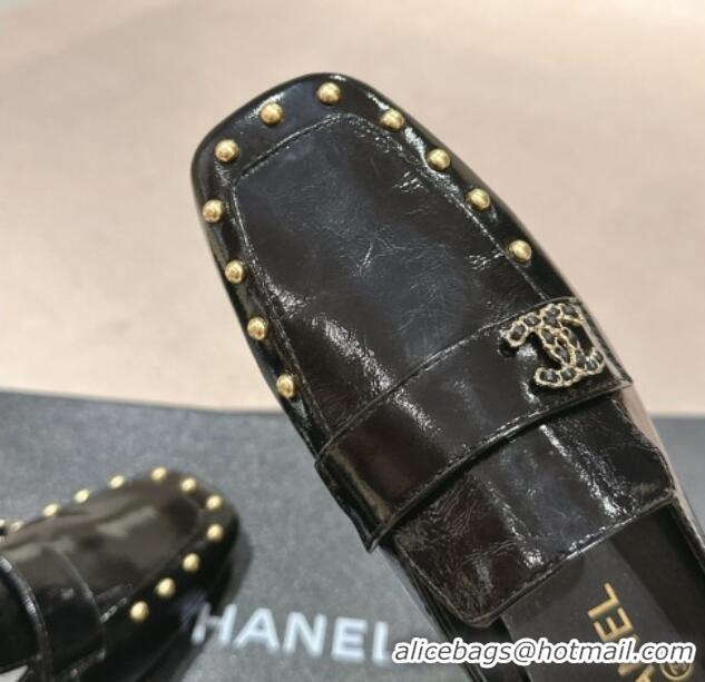 Sumptuous Chanel Shiny Calfskin Flat Mules with Pearls Black 424180