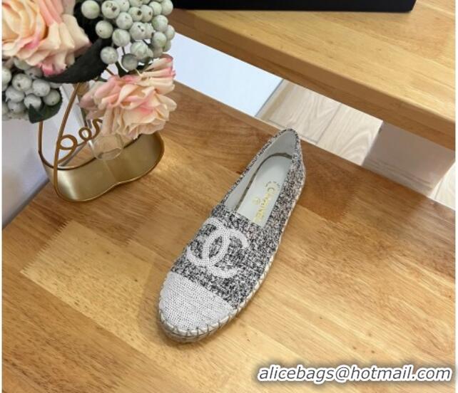 Stylish Chanel Tweed & Sequins Espadrilles Flats G45602 Black/White 424201