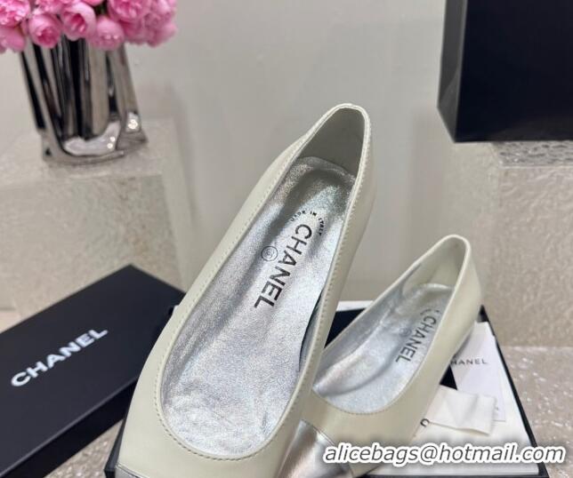 Trendy Design Chanel Lambskin & Metallic Calfskin Ballet Flat White/Silver 425030