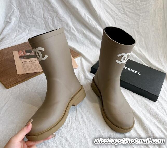 Luxury Cheap Chanel Rubber Ankle Rain Boots with Front CC Green 0425070