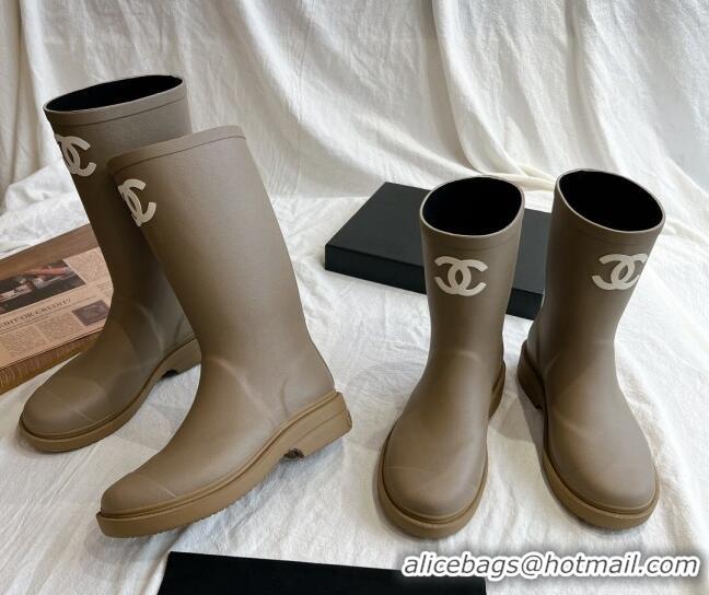 Luxury Cheap Chanel Rubber Ankle Rain Boots with Front CC Green 0425070