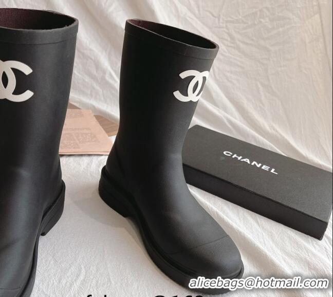 Luxury Chanel Rubber Ankle Rain Boots with Front CC Black 0425071