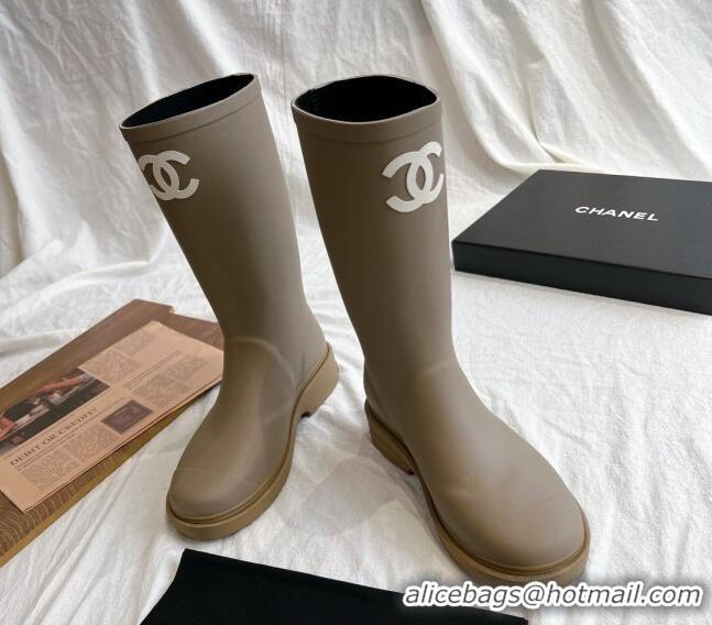 Stylish Chanel Rubber Medium Rain Boots with Front CC Green 425073