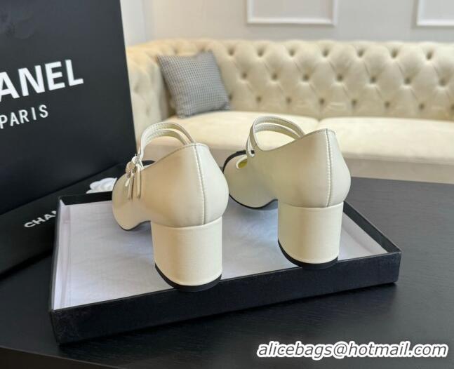 Sumptuous Chanel Lambskin Mary Janes Pump with Double Buckle Strap White 425086