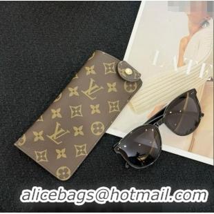 Famous Brand Louis Vuitton Woody LV Glass Pouch 0513 Classic Monogram 2024