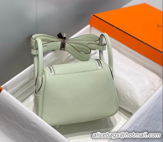 Well Crafted Hermes Lindy Mini Bag 19cm in Grainy Calfskin H7102 Bubble Green