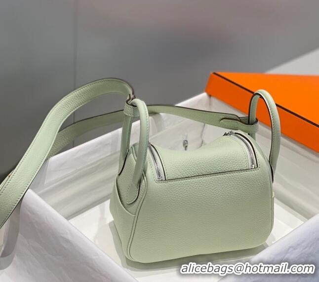 Well Crafted Hermes Lindy Mini Bag 19cm in Grainy Calfskin H7102 Bubble Green