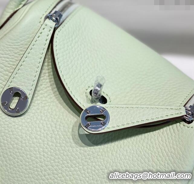 Well Crafted Hermes Lindy Mini Bag 19cm in Grainy Calfskin H7102 Bubble Green