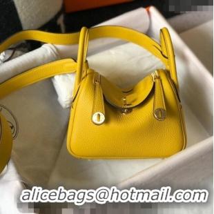 Good Looking Hermes Lindy Mini Bag 19cm in Grainy Calfskin H7102 Amber Yellow