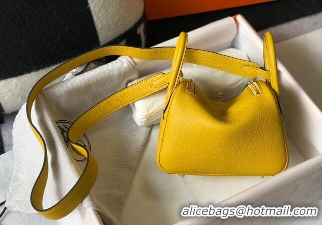 Good Looking Hermes Lindy Mini Bag 19cm in Grainy Calfskin H7102 Amber Yellow