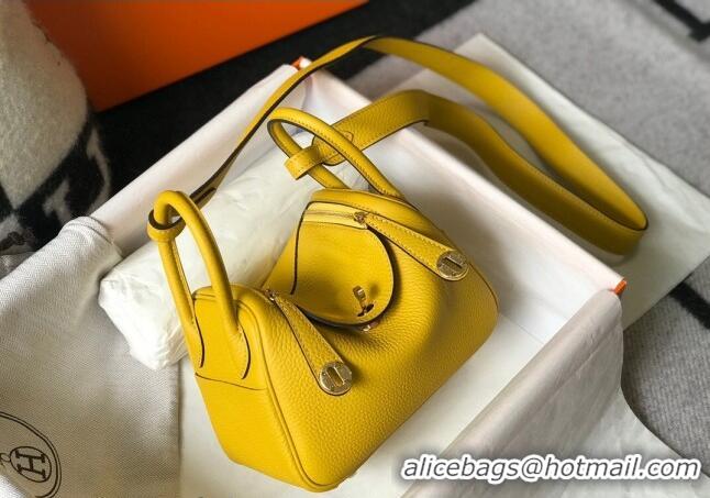 Good Looking Hermes Lindy Mini Bag 19cm in Grainy Calfskin H7102 Amber Yellow