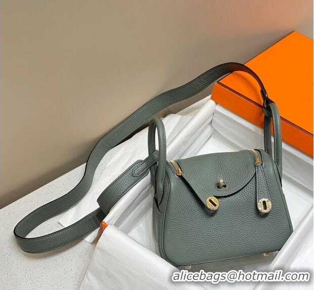 Classic Grade Hermes Lindy Mini Bag 19cm in Grainy Calfskin H7102 Almond Green