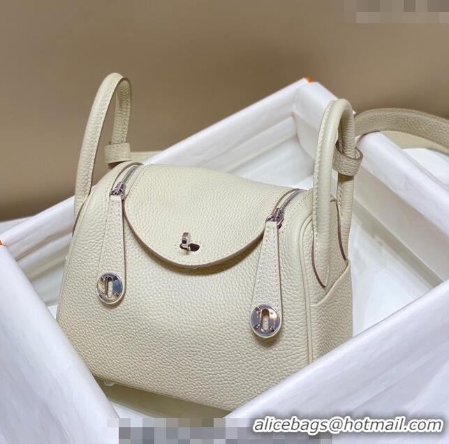 Good Taste Hermes Lindy Mini Bag 19cm in Grainy Calfskin H7102 Milk Shake White/Silver