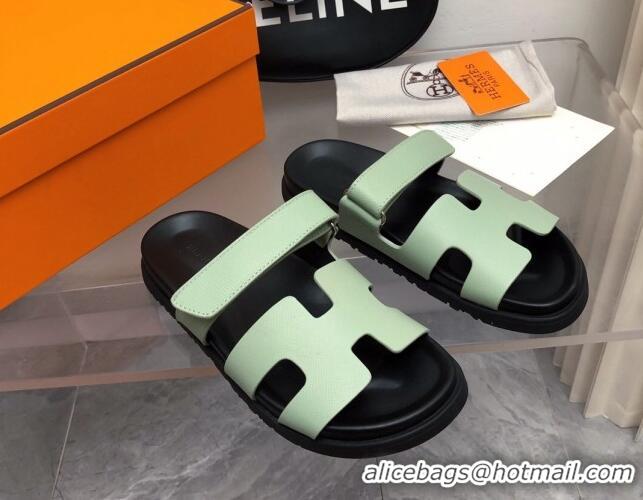 Sumptuous Hermes Chypre Flat Sandals in Grained Calfskin Light Green 0327037