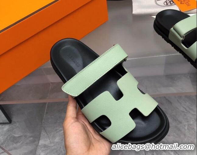 Sumptuous Hermes Chypre Flat Sandals in Grained Calfskin Light Green 0327037