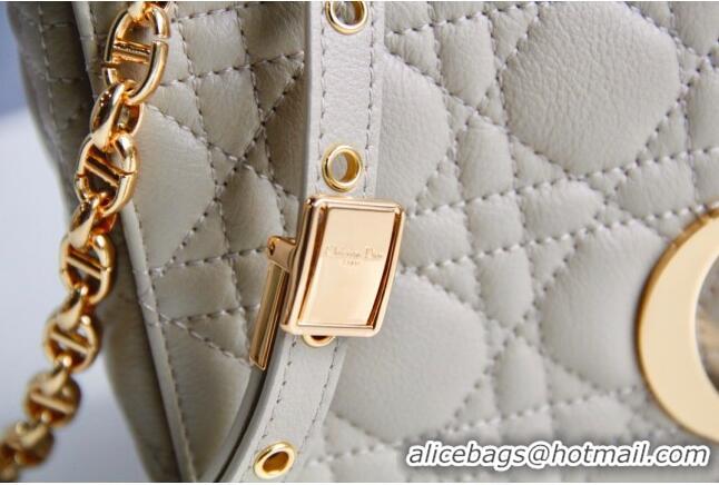 Unique Grade Dior Medium Caro Chain Bag in Soft Cannage Calfskin CD2202 Beige 2024