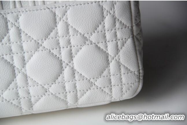 Super Quality Dior Medium Caro Chain Bag in Soft Cannage Calfskin CD2202 White 2024