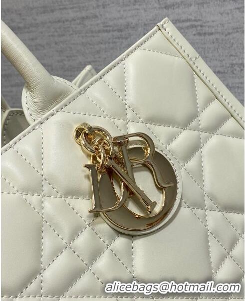 Promotional Dior Medium Book Tote Bag in Macrocannage Calfskin CD3008 White 2024