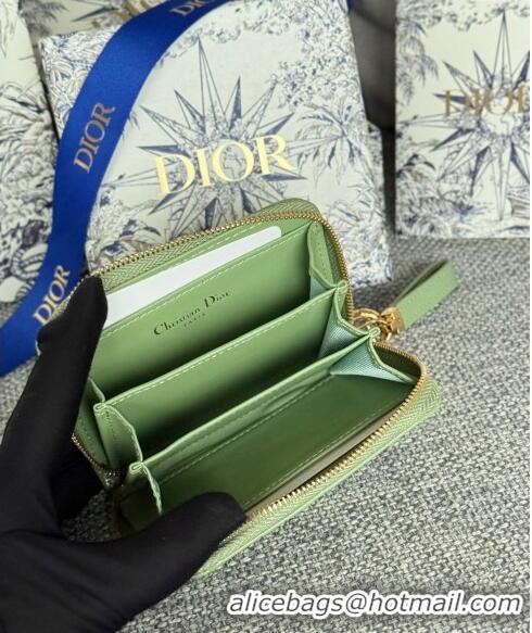 Pretty Style Dior Caro Zipped Wallet in Patent Cannage Calfskin 0523 Light Green 2024