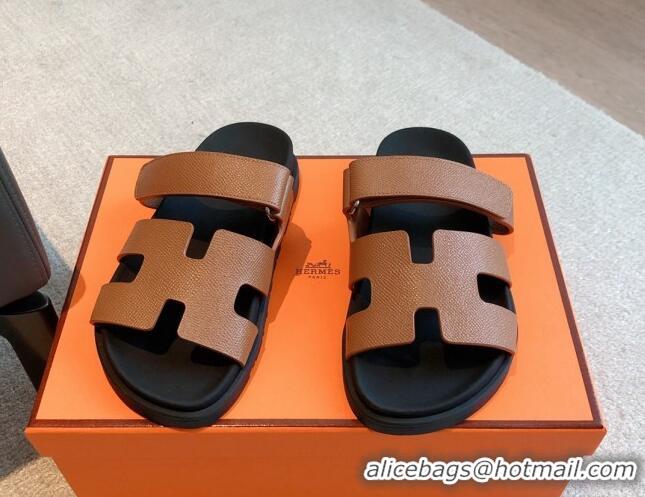 Unique Style Hermes Chypre Flat Sandals in Palm-Grained Calfskin Brown/Black 425164